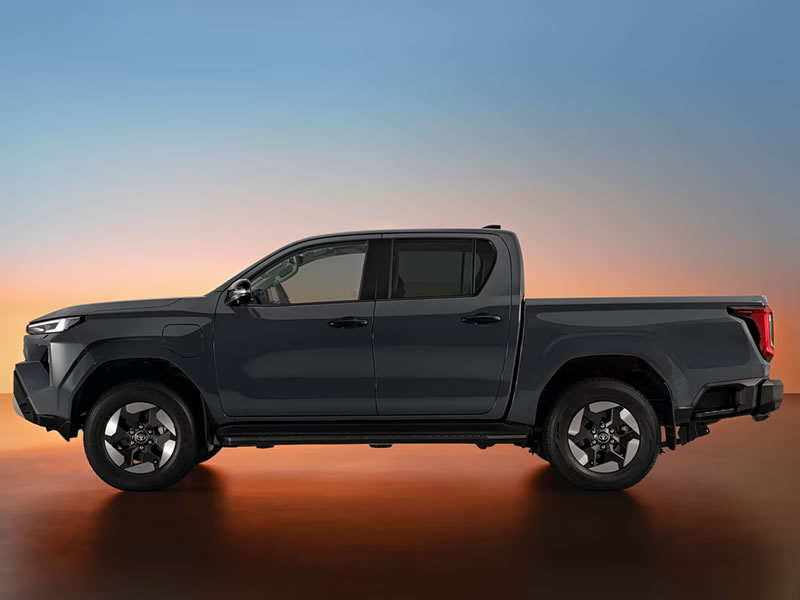 全新HiLux-7.jpg