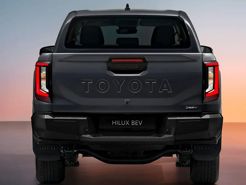 全新HiLux-9.jpg
